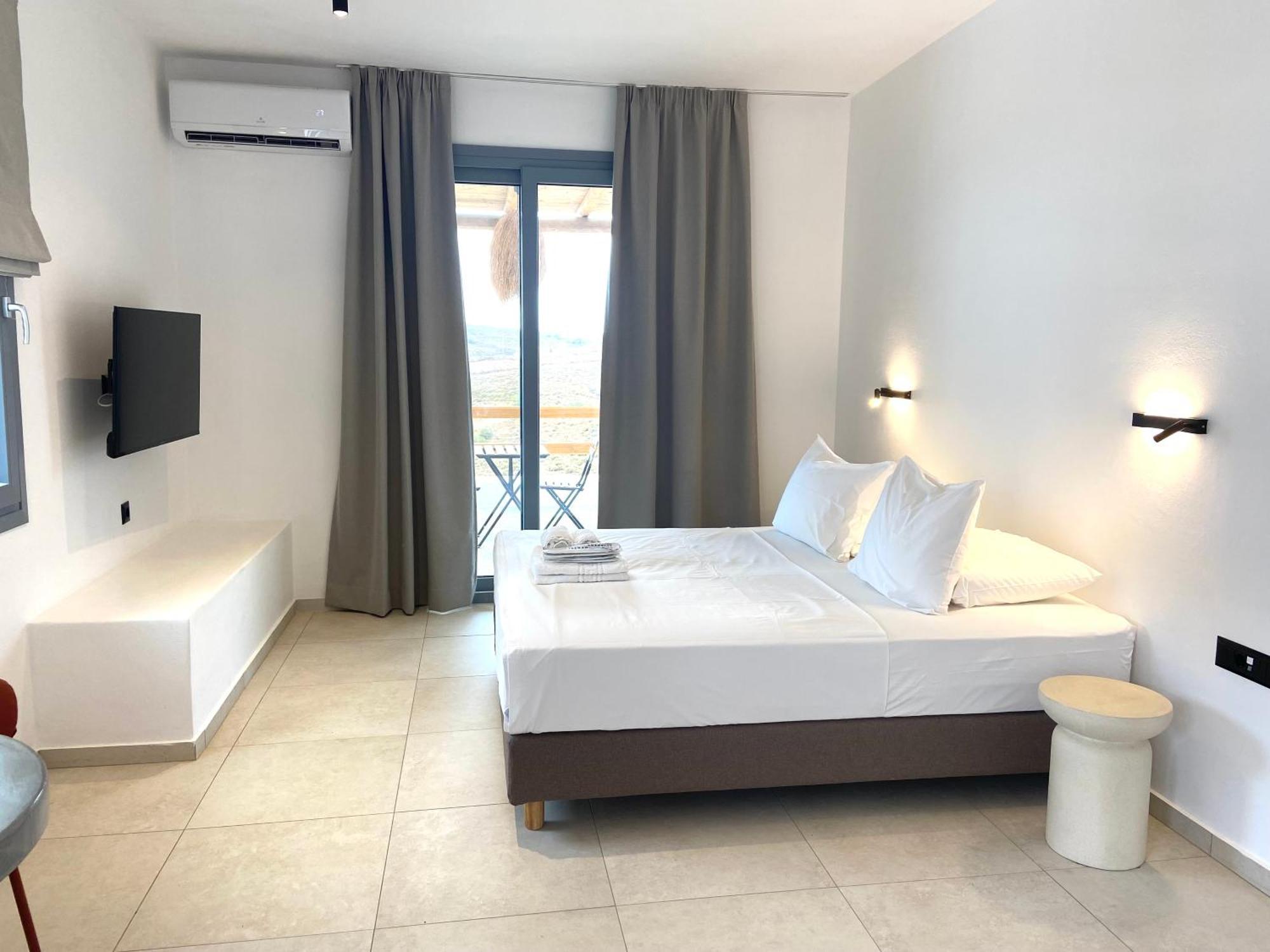 Spanos Apartments Áyios Pétros Exterior photo