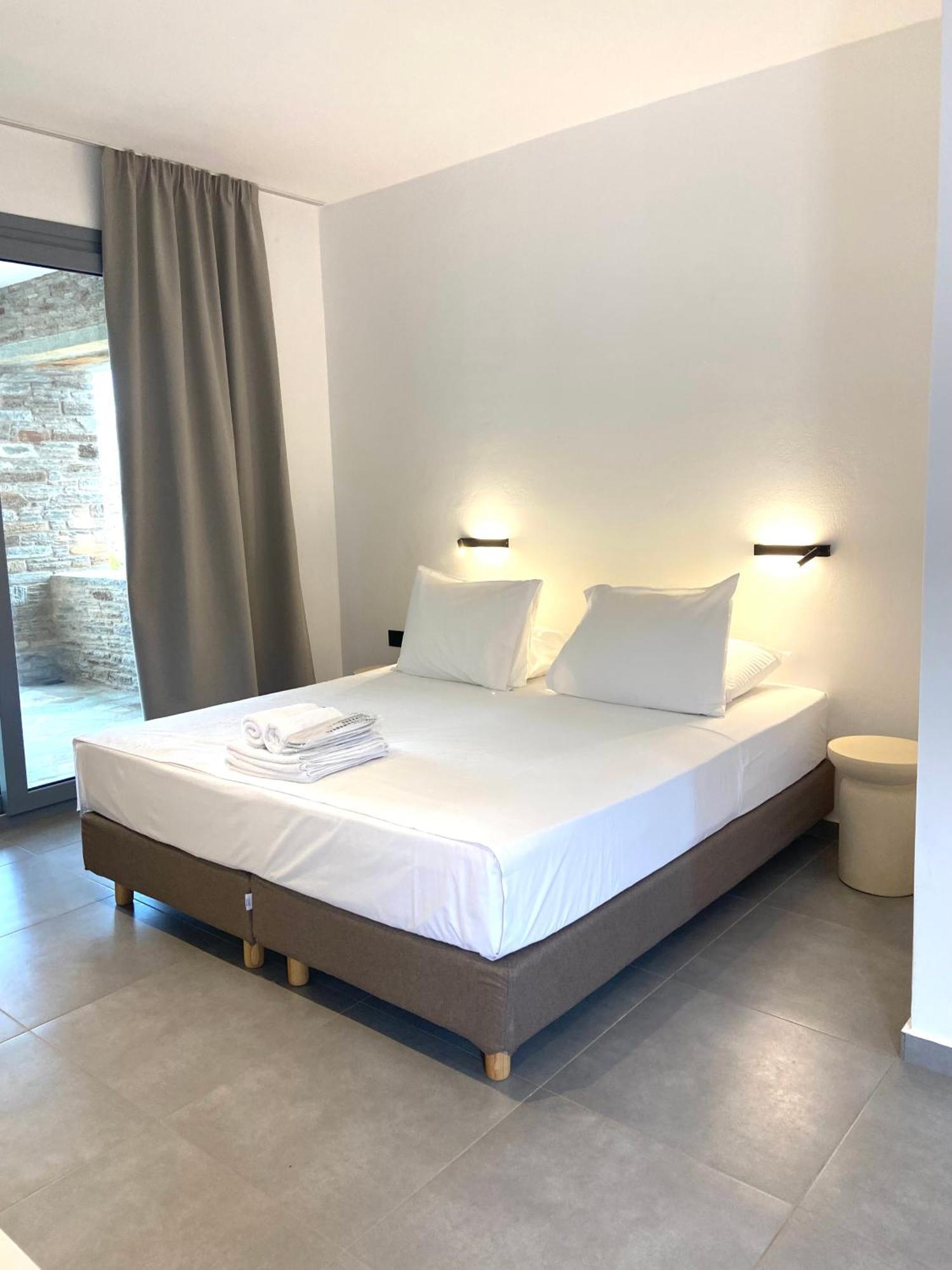 Spanos Apartments Áyios Pétros Exterior photo