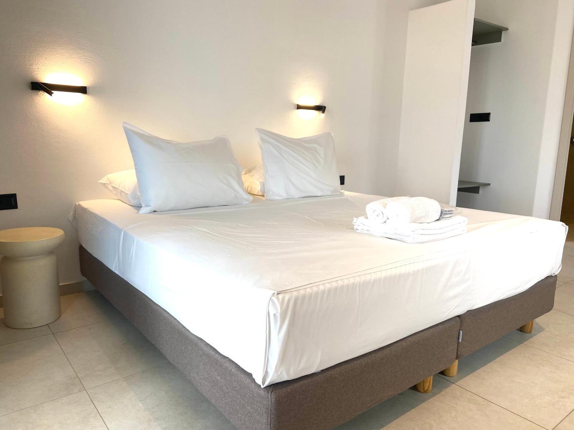 Spanos Apartments Áyios Pétros Exterior photo
