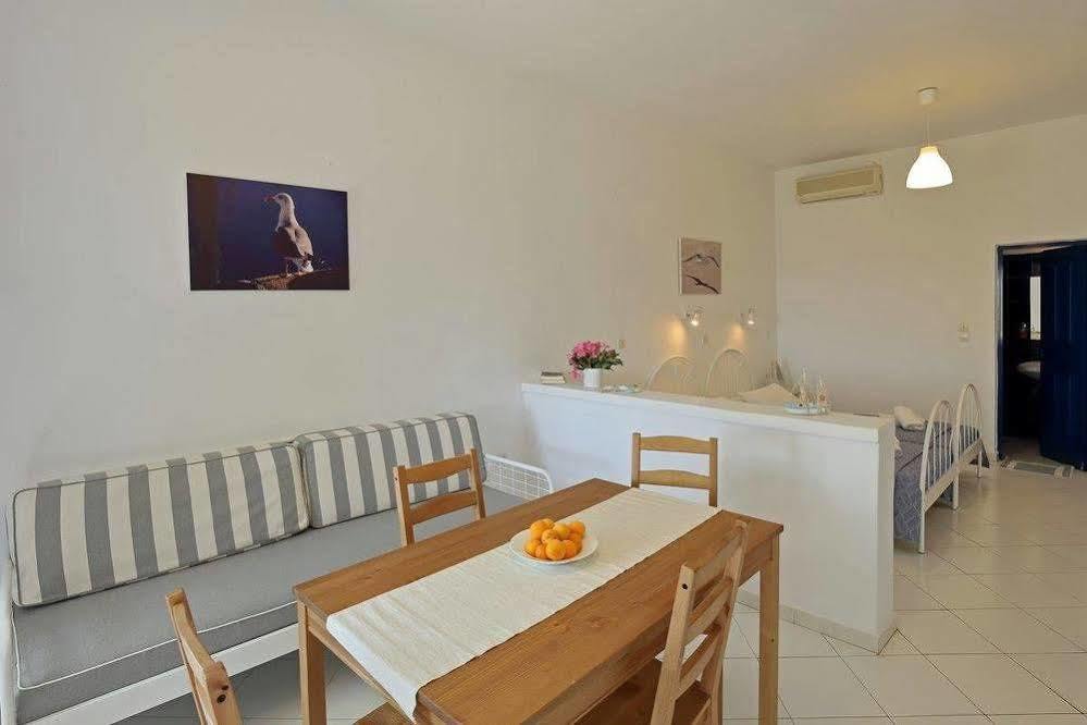 Spanos Apartments Áyios Pétros Exterior photo
